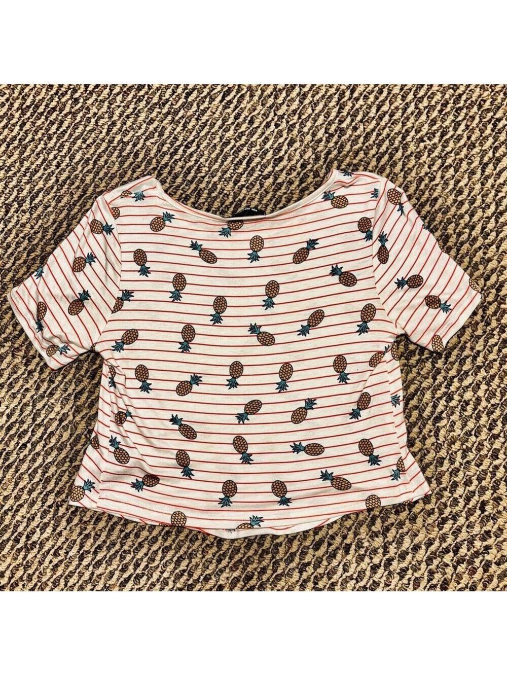 Pineapple of My Eye Crop Top T-Shirt - Picture 7 of 9